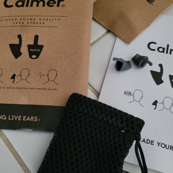 One pair o Flare Calmer earplugs - Picture 2 of 5